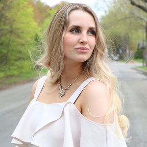 Meet your Posher, Jade